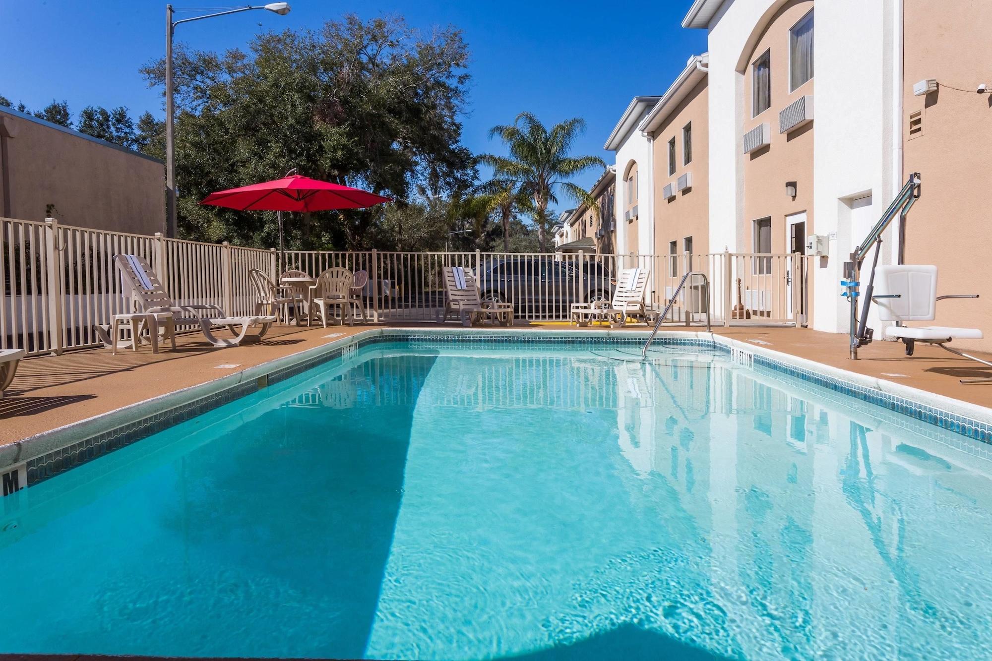 Quality Inn Zephyrhills-Dade City Extérieur photo
